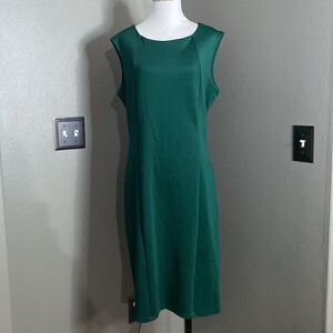 Haani Hunter Green Sheath Dress Stretch Sleeveless